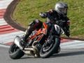 Logħba Super Duke R KTM  onlajn