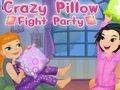 Logħba Crazy Pillow Fight Party onlajn