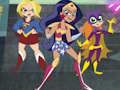 Logħba Frenemies: DC Super Hero Girls onlajn