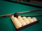Logħba Piramida Russa tal-Billiards 3d onlajn Logħba Piramida Russa tal-Billiards 3d onlajn