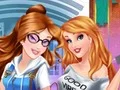 Logħba Belle First Day On School onlajn
