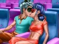 Logħba Dotted Girl Cinema Flirting onlajn
