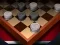 Logħba Checkers legend onlajn