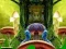 Logħba Fantasy Peacock Family Escape onlajn