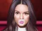 Logħba Jenner Lip Doctor onlajn