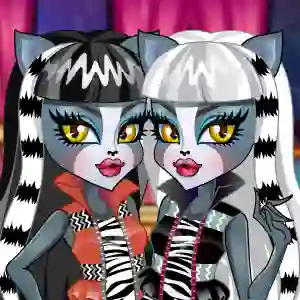 Logħba Monster High Ear Doctor onlajn