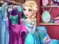 Logħba Elsa Closet Challenge onlajn