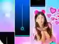 Logħba Maria Clara e JP Piano Game Tiles onlajn