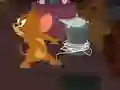 Logħba Tom and Jerry: Cheese Dash onlajn