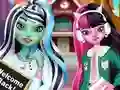 Logħba Monster Girls Back To School onlajn