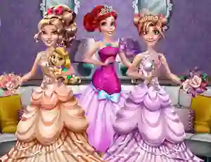 Logħba Princesses Homecoming Party onlajn