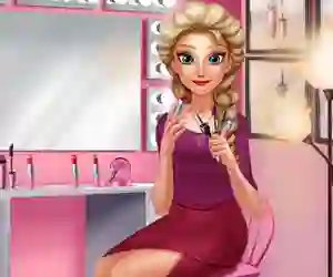 Logħba Ice Queen Makeover Time onlajn