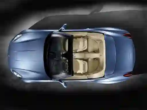 Logħba Ferrari Super Cars onlajn