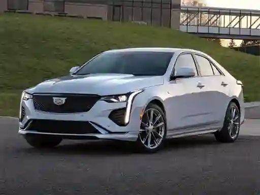 Logħba Cadillac Ct4 onlajn