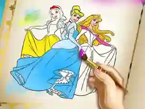Logħba Princesses Coloring Book onlajn