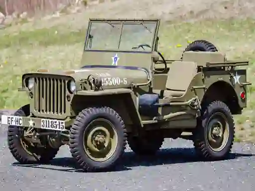 Logħba Military Cars Puzzle onlajn