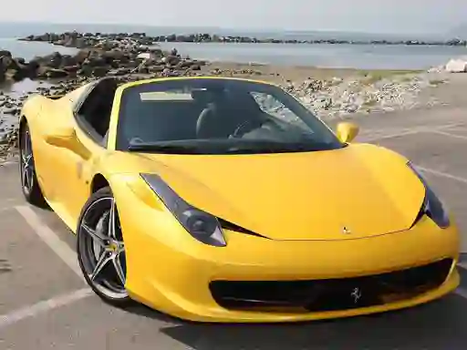 Logħba Ferrari 458 Spider Slide onlajn