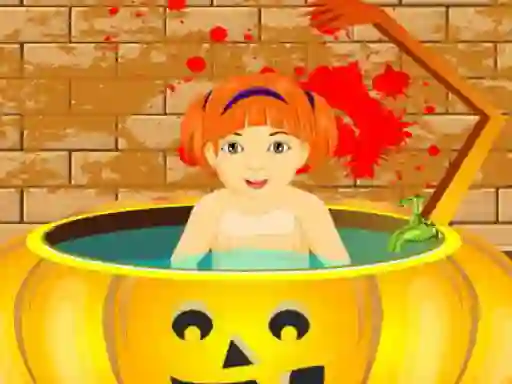 Logħba Little Baby Halloween Bathing onlajn