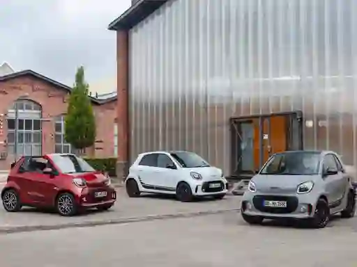 Logħba Smart Eq Forfour onlajn