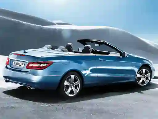 Logħba Cabriolet Roadster Puzzle onlajn