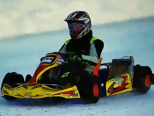 Logħba Kart Racing Jigsaw onlajn