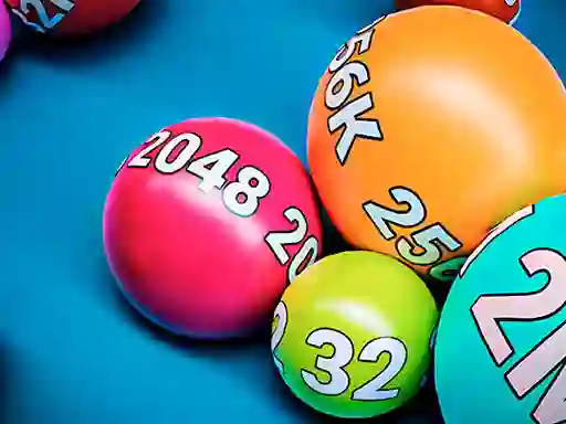 Logħba Merge the Balls 2048: Billiards! onlajn