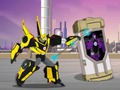 Logħba Transformers. Robots moħbija: Ipproteġi l-Belt Rjali  onlajn