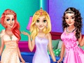 Logħba Princesses: Prom  onlajn