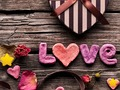 Logħba Jum San Valentinu: Stilel Moħbija  onlajn