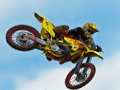 Logħba Motocross Crazy Jumps Jigsaw onlajn