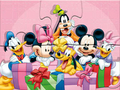 Logħba Puzzle jigsaw: Mikey Gift onlajn