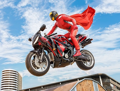 Logħba Real Motorbike Super Hero Stunt 3D  onlajn